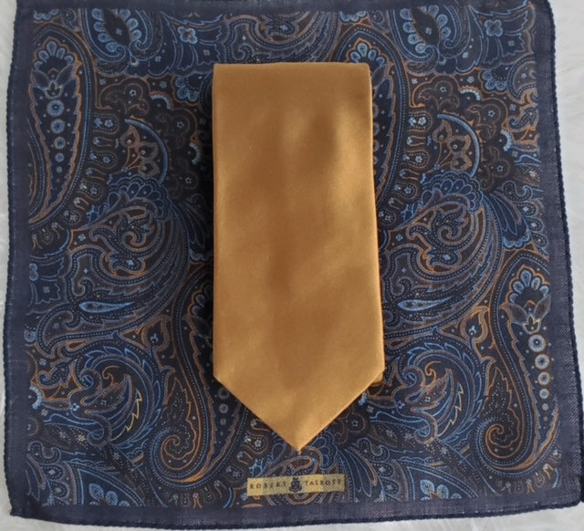 Robert Talbott brown silk sateen necktie with reversible wool pocket square